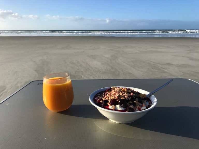 Breakfast at the beach